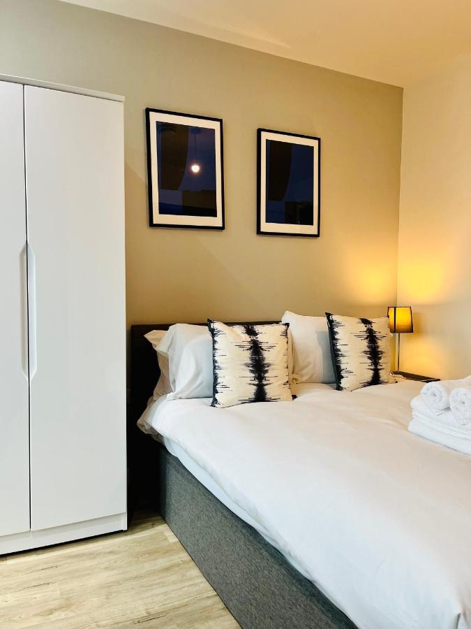 Stylish Studio Apartment Near To Old Trafford Stadium Manchester Exterior photo