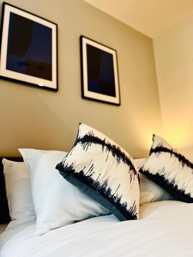 Stylish Studio Apartment Near To Old Trafford Stadium Manchester Exterior photo